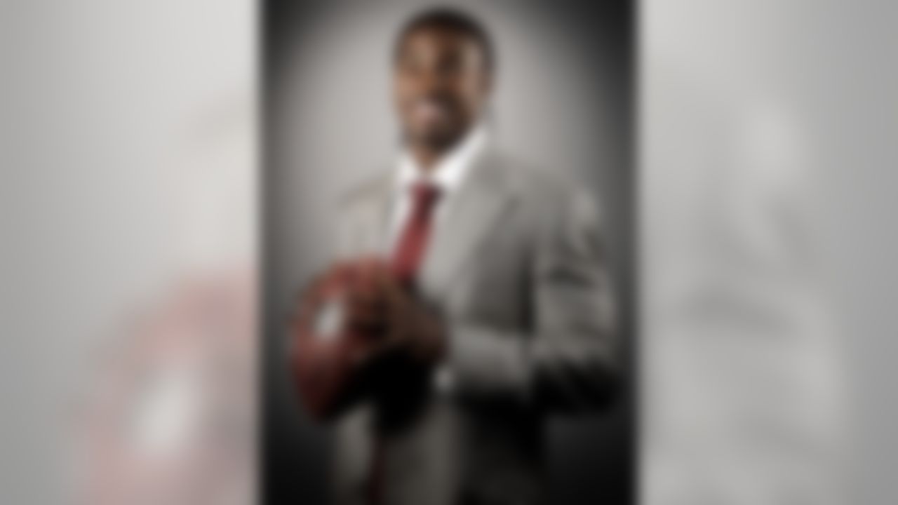 Bernard Berrian poses for a portrait on the NFL Network set in Culver City, California on June 25, 2009. (Photo by Ben Liebenberg/NFL.com)