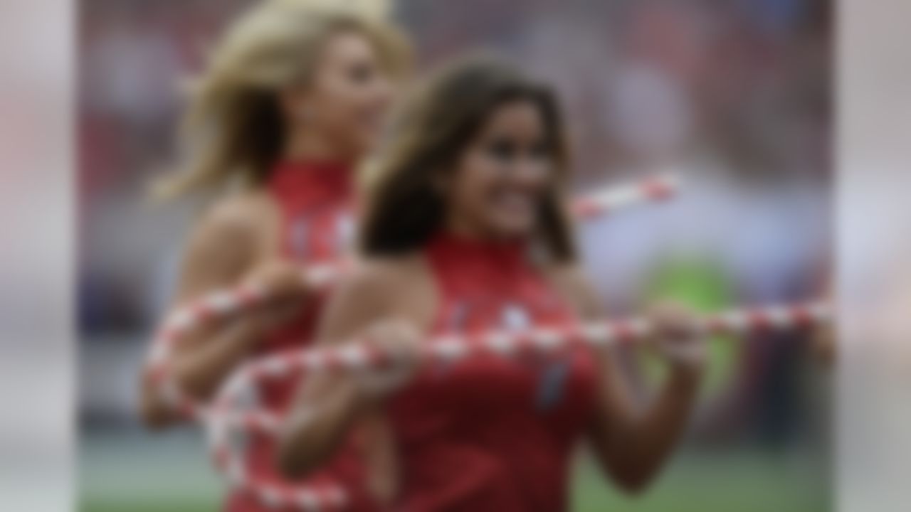 Chiefs Cheerleader Smiling, Click Here for more cheerleader…