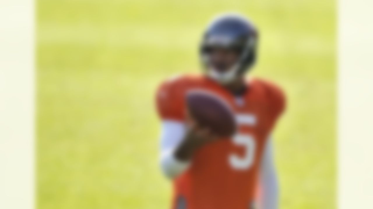 Tampa Bay Buccaneers quarterback Josh Freeman practices at Pennyhills Park in Surrey, England on October 20, 2011. (Sean Ryan/NFL)