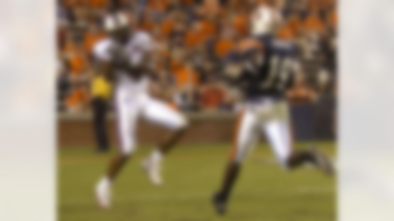 South Carolina's Sidney Rice catches a touchdown against Auburn's Montavis Pitts during the fourth quarter in Auburn, Ala., on Saturday, Oct. 1, 2005. Auburn won 48-7. (AP Photo/Todd J. Van Emst)
