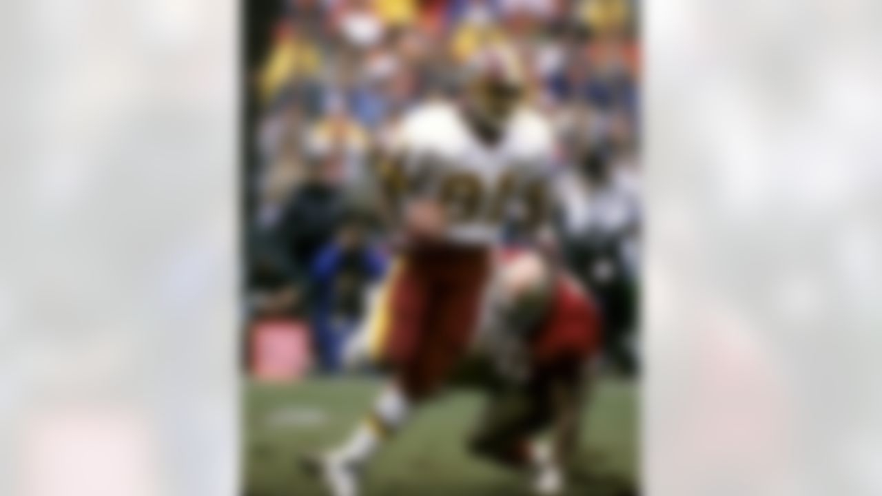 Washington Redskins wide receiver Art Monk (81) runs with the football after making a catch during the Redskins 20-13 loss to the San Francisco 49ers in the 1992 NFC Divisional Playoff Game on January 9, 1993 at Candlestick Park in San Francisco, California. (Photo by NFL/NFL)