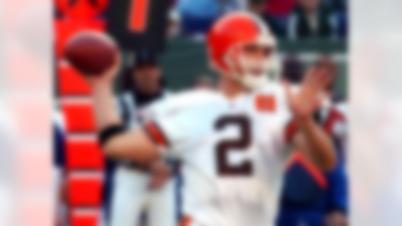Cleveland Browns quarterback Tim Couch throws during the game against the New York Jets, Sunday, Oct. 27, 2002 in East Rutherford, N.J. Couch completed 33 of 49 passes for 307 yards and two touchdowns as the Browns beat the Jets 24-21. (AP Photo/Bill Kostroun)