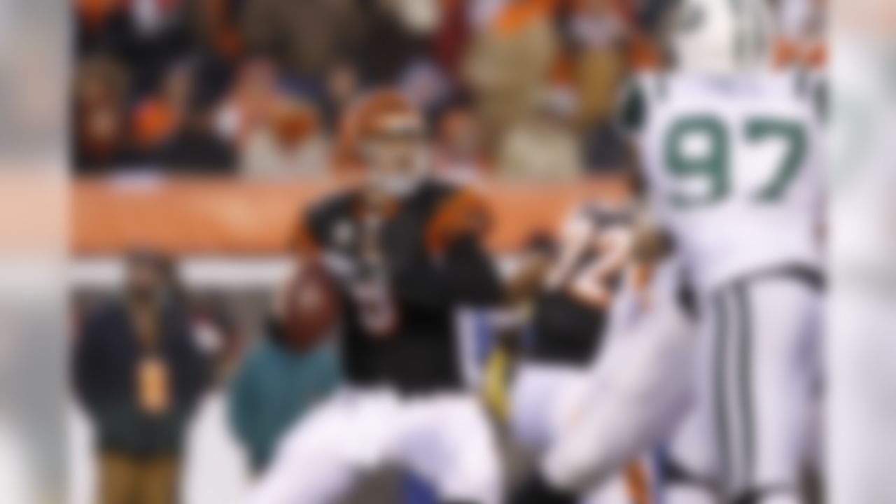 Cincinnati Bengals quarterback Carson Palmer (9) looks to pass in the first half against the New York Jets during the AFC Wild Card Playoff game at Paul Brown Stadium in Cincinnati, Ohio on January 9, 2010. (Photo by Joe Robbins/NFL.com)
