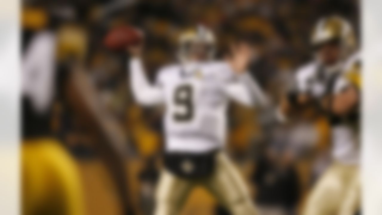 Quarterback Drew Brees (9) of the New Orleans Saints during a game against the Pittsburgh Steelers at Heinz Field in Pittsburgh, PA on November 12, 2006. Photo by Getty Images.