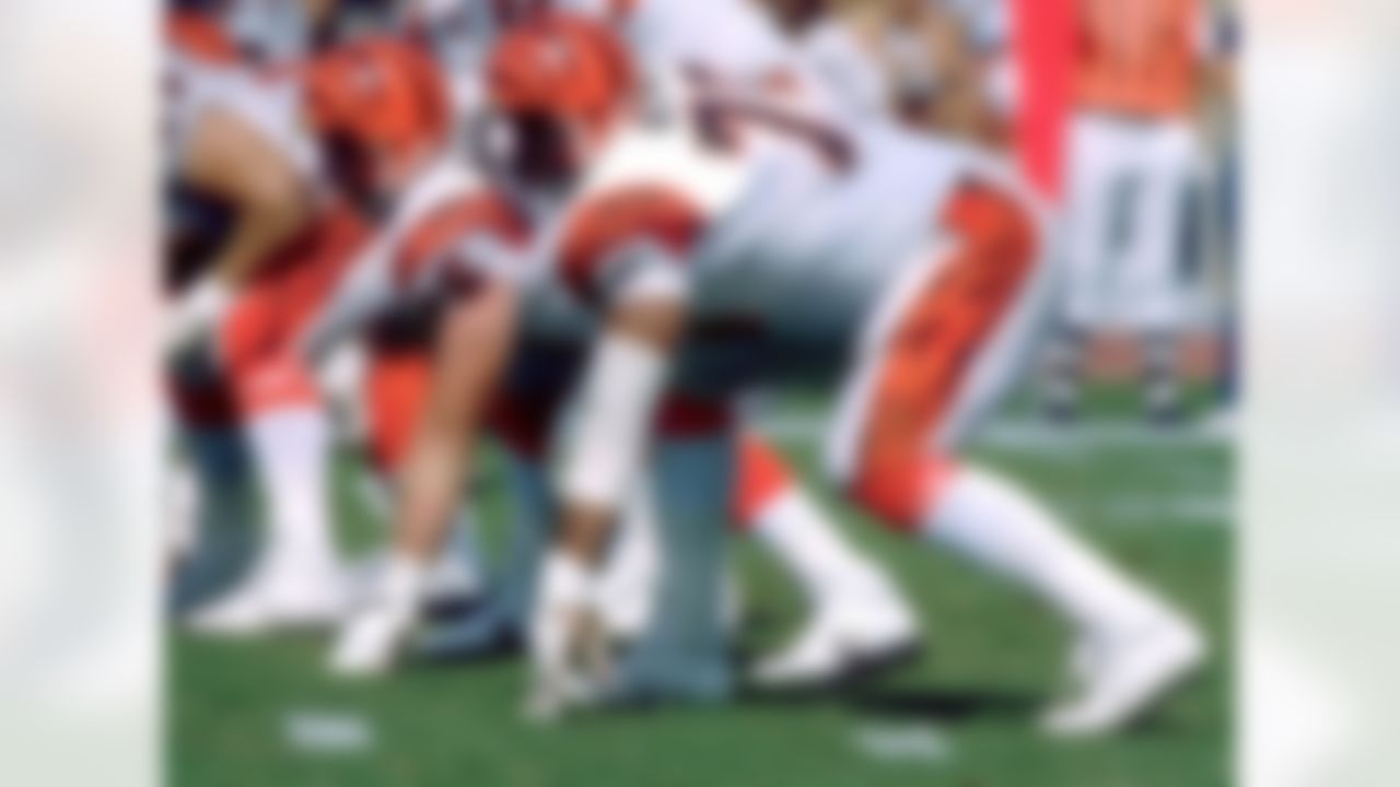 Cincinnati Bengals offensive tackle Anthony Munoz (78), waits for the snap during a 45-21 win over the Los Angeles Raiders on October 2, 1988, at the Los Angeles Memorial Coliseum in Los Angeles, California. (National Football League)