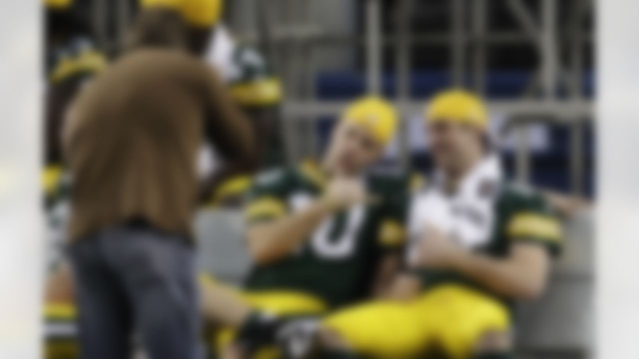 Green Bay Packers' Matt Flynn (10) and Aaron Rodgers pose for a picture during media day for NFL football Super Bowl XLV Tuesday, Feb. 1, 2011, in Arlington, Texas. (AP Photo/David J. Phillip)