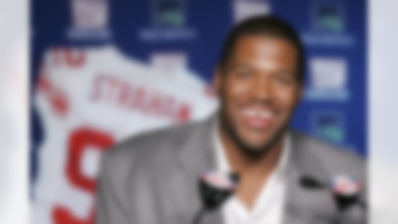 New York Giants Michael Strahan talks about his retirement from football during a news conference at Giants Stadium in East Rutherford, N.J on June 10, 2008. (AP Photo/Mike Derer)