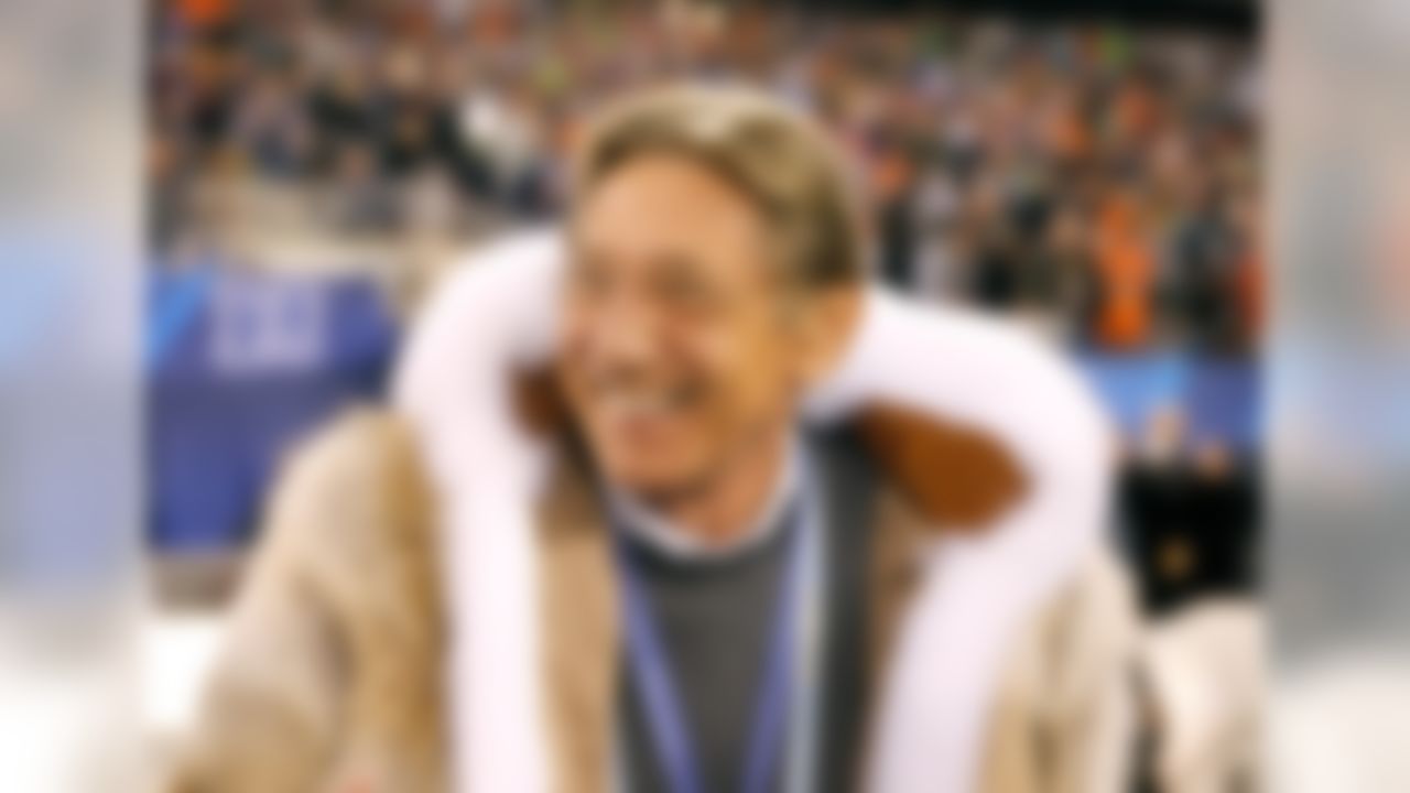 New York Jets Hall of Fame quarterback Joe Namath looks on during Super Bowl XLVIII at Metlife Stadium on Sunday, Feb. 2, 2014, in East Rutherford, N.J. (Ben Liebenberg/NFL)