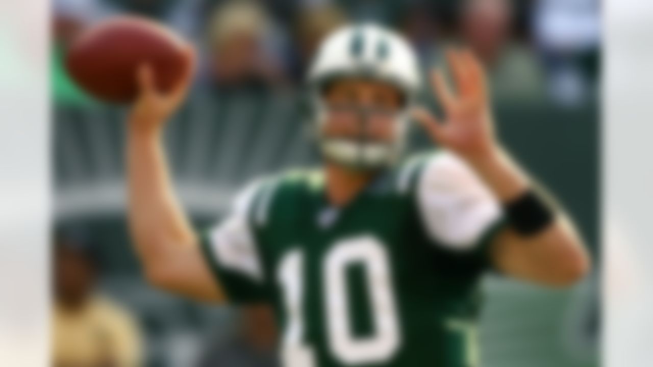 EAST RUTHERFORD, NJ - SEPTEMBER 17: Quarterback Chad Pennington #10 of the New York Jets passes the ball from the pocket during the game against the New England Patriots on September 17, 2006 at Giants Stadium in East Rutherford, New Jersey. The Patriots won the game 24-17. Photo by Al Bello/Getty Images.