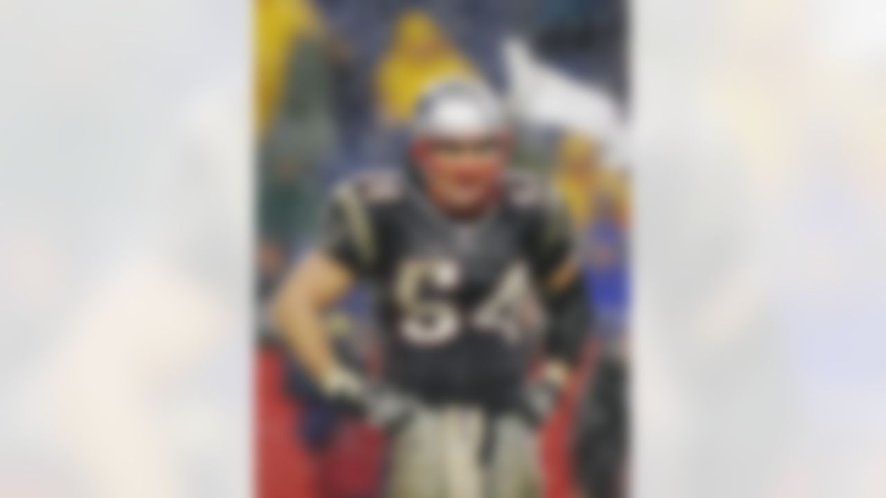 FOXBORO, MA - NOVEMBER 28: Tedy Bruschi #54 of the New England Patriots looks on before the play against the Baltimore Ravens on November 28, 2004 at Gillette Stadium in Foxboro, Massachusetts. The Patriots defeated the Ravens 24-3. (Photo by Ezra Shaw/Getty Images)