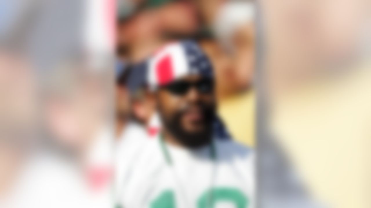 Actor Mr. T watches the New York Jets game against the Indianapolis Colts at the Meadowlands on October 1, 2006 in East Rutherford, New Jersey. The Colts defeated the Jets 31-28. (AP Photo/Paul Spinelli)