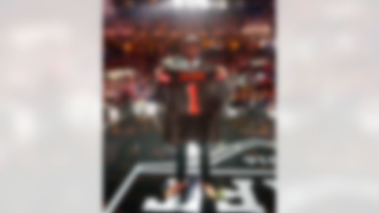 Baylor wide receiver Corey Coleman poses for photos after being selected by Cleveland Browns during the 2016 NFL Draft at the Auditorium Theatre on Thursday, April 28, 2016 in Chicago. (Ben Liebenberg/NFL)