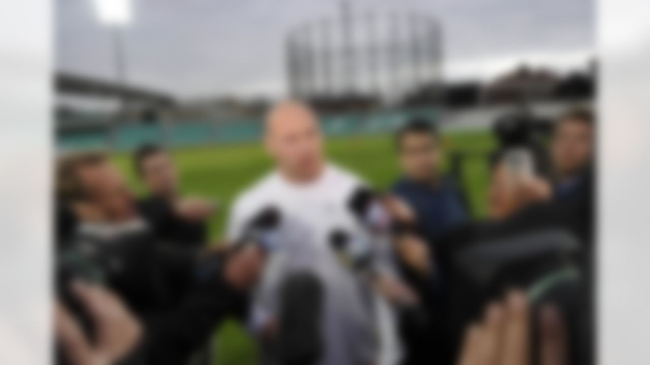 Chicago Bears linebacker Brian Urlacher meets with media before practice at The Oval Cricket Ground in London, England on October 21, 2011. (Sean Ryan/NFL)