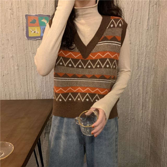 Spring And Autumn Retro Two Piece Women's Literature And Art Style Suit With Sweater