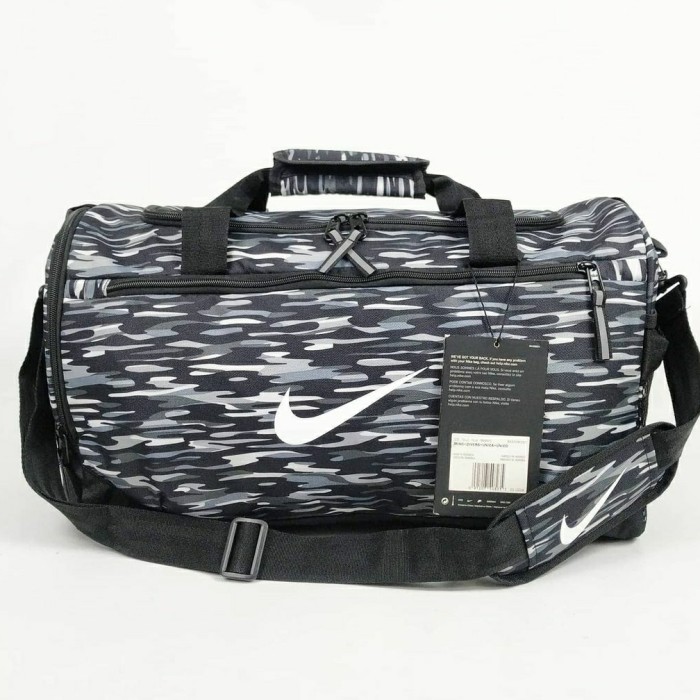 tas duffel nike
