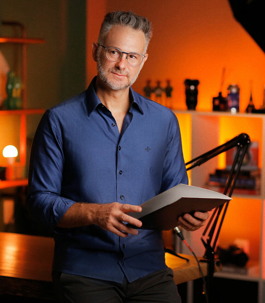 Primo Tacca Neto, fotógrafo e professor, em retrato editorial do TACCA EXPERIENCE