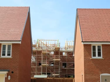 New build homes with completed and partial builds