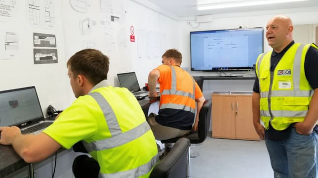 Who can apply for an apprenticeship