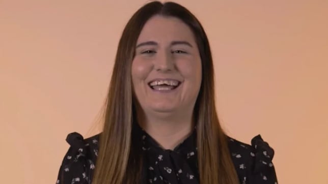 Laura headshot