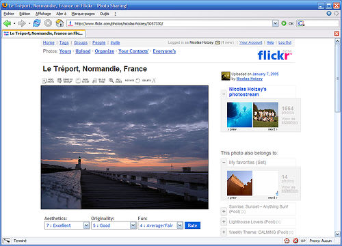 flickRate intégré à Flickr. Grâce à Greasemonkey, l'interface de vote de flickRate est intégrée à Flickr !