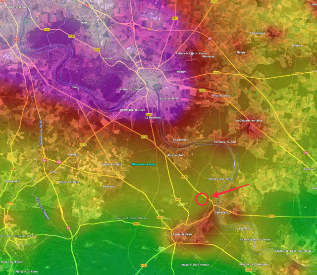 Carte de pollution lumineuse avec l'emplacement de la Tour Denecourt mise en évidence