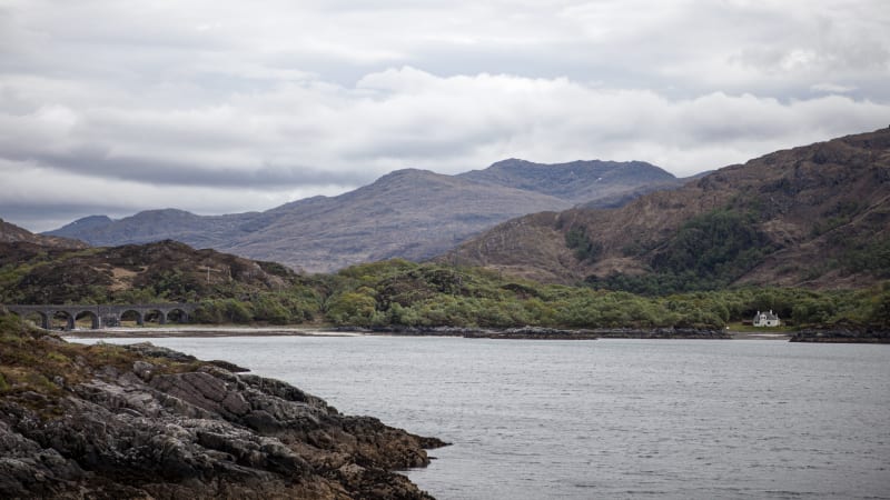 At Loch nan Uamh's end