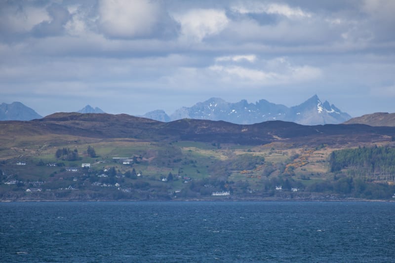 Sailing from Mallaig to Isle of Skye