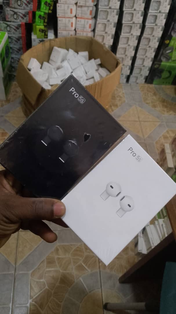 PRO 5S EAR BUDS
