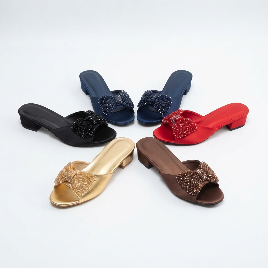 Fang Kenneth FK25044 Embellished Low-Heel Slippers