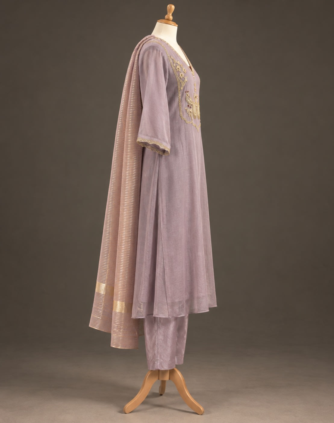 Lavender Peacock Embroidered Set view 3
