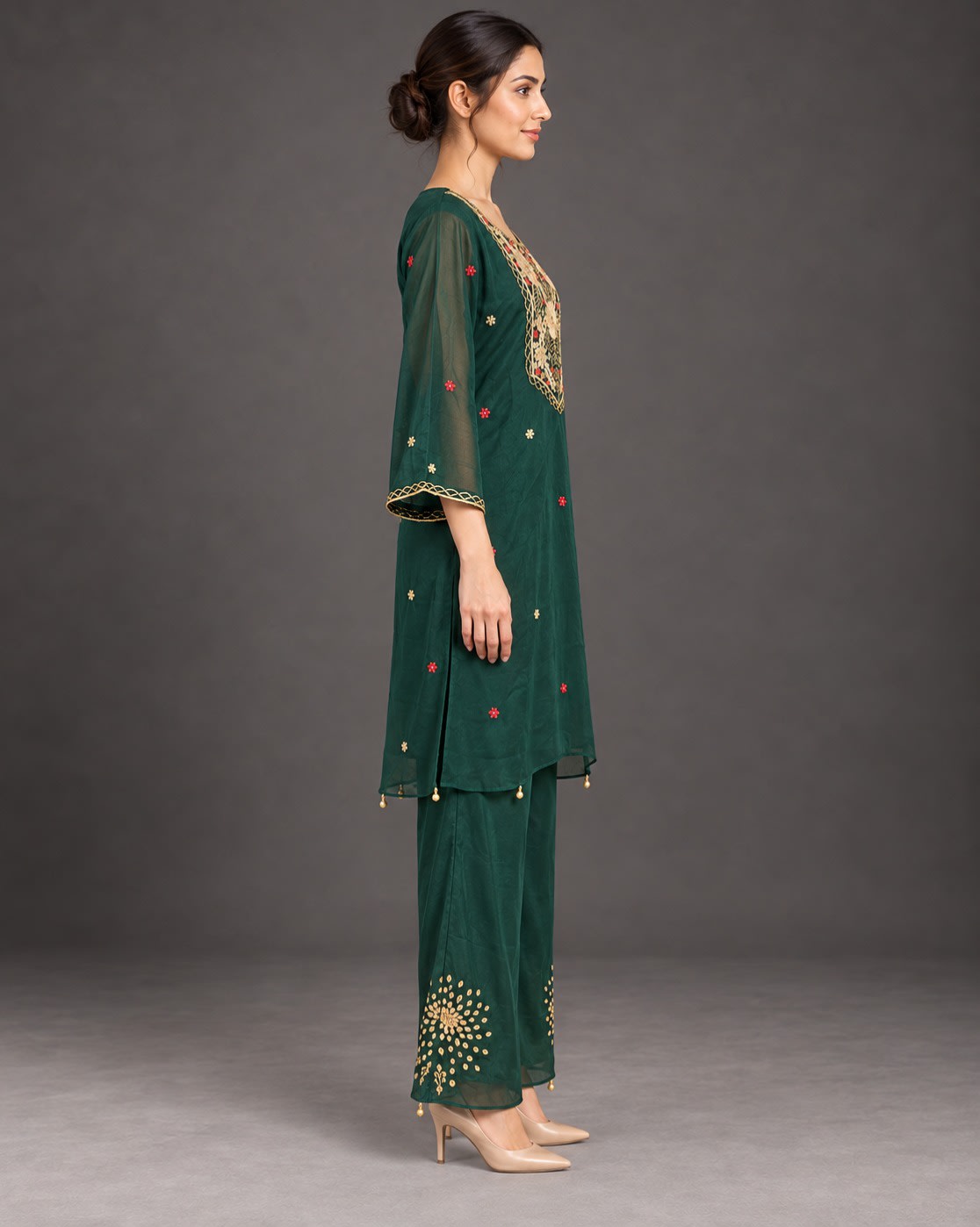 Emerald Garden Embroidered Set view 3