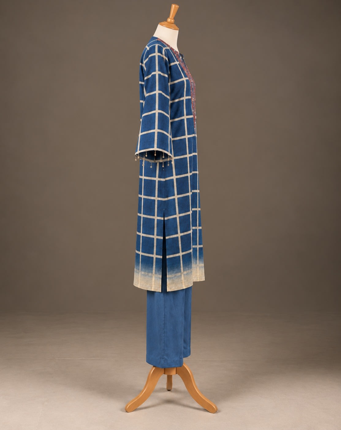 Indigo Grid Heritage Set view 3