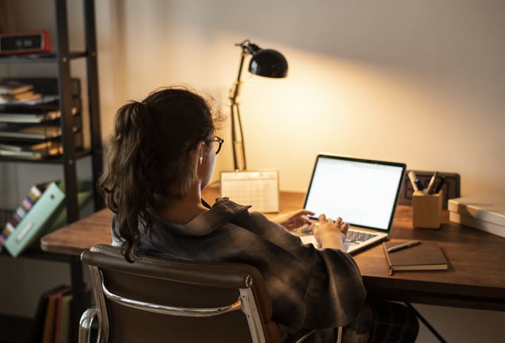 girl working on laptop