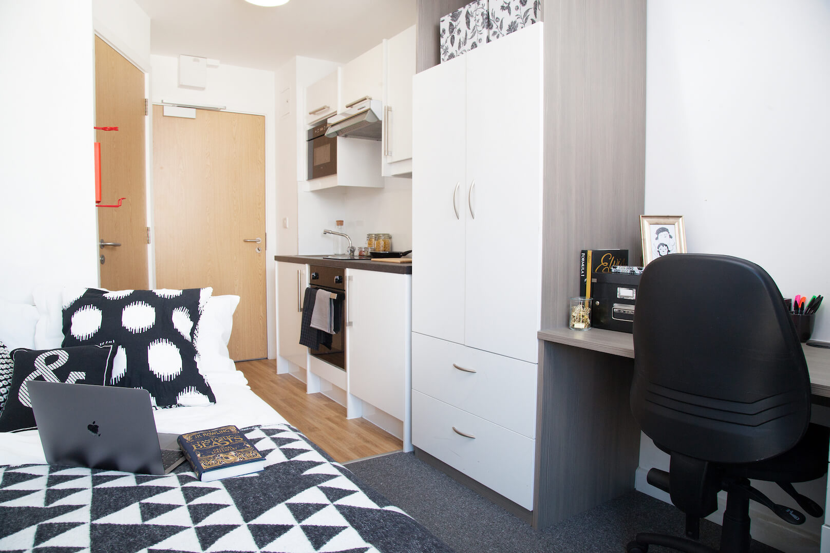 Haymarket Edinburgh Studio Apartments for 2020 & 2021 Nido Student