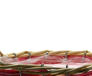 Straw rose basket view 2