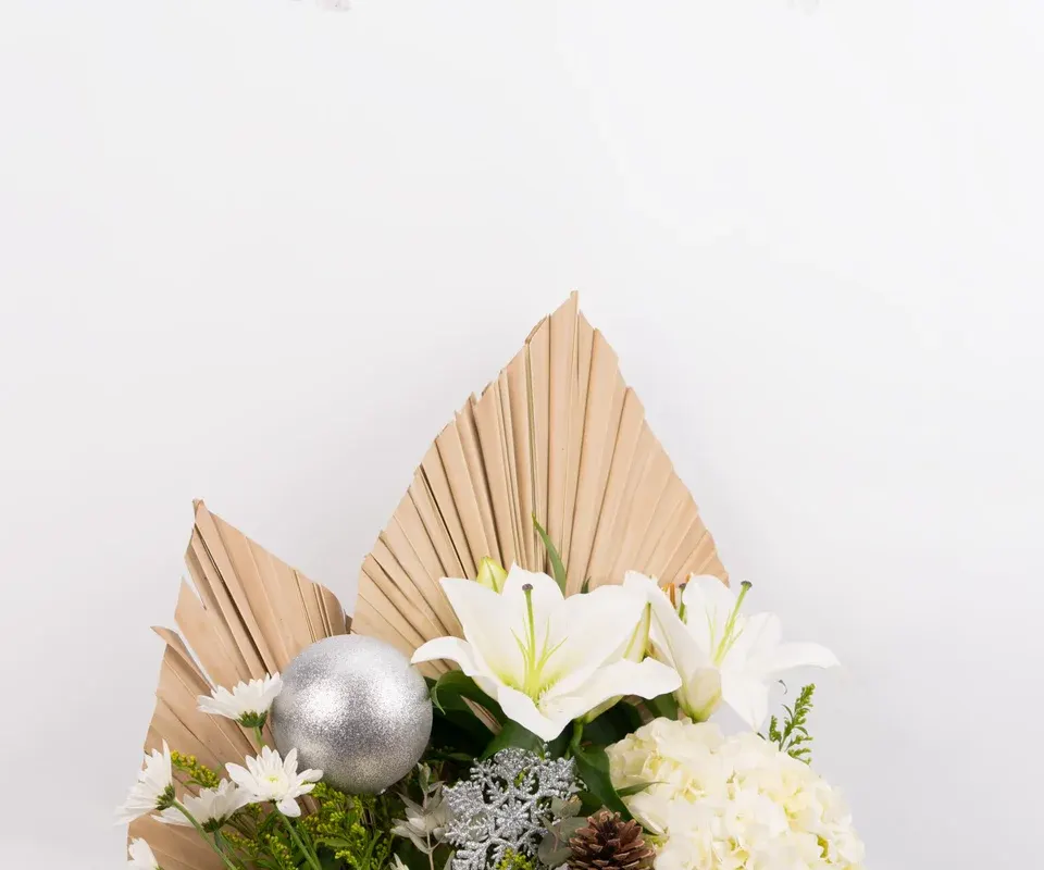 Chic Romance Box view 2