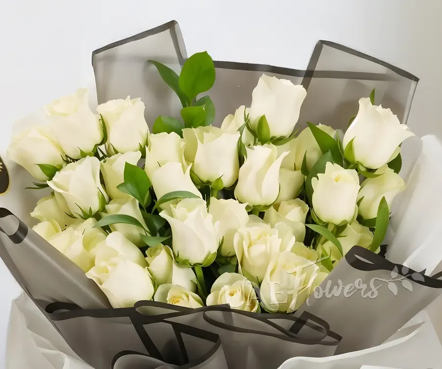 white hand bouquet view 2