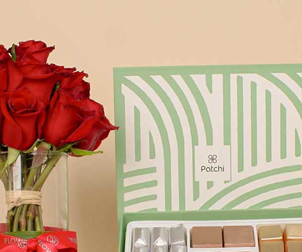 Patchi box containing 43 pieces, Le Création| 15 Red Rose Vase view 2