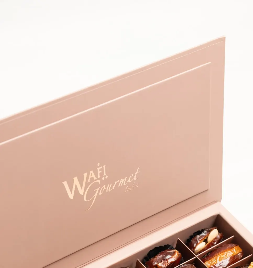 WG KHODRI DATES STUFFED GIFT BOX LG view 2