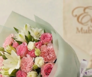 The "Aigner Glow" Pink Arrangement view 4