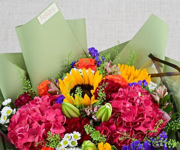DREAMY GORGEOUS BOUQUET view 2