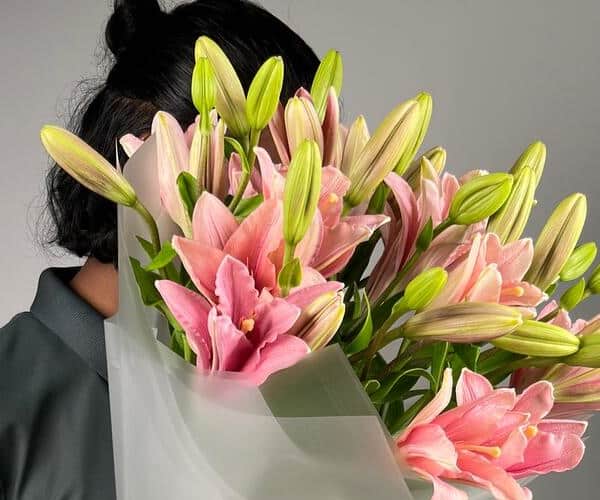 Smiling Flower Bouquet view 2