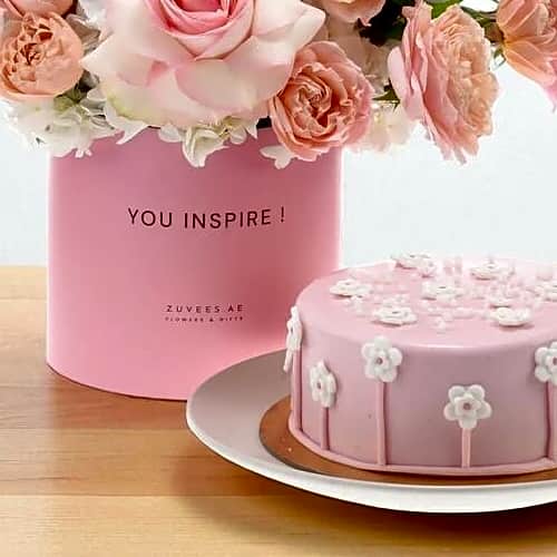 The Blush – Cake Combo view 3