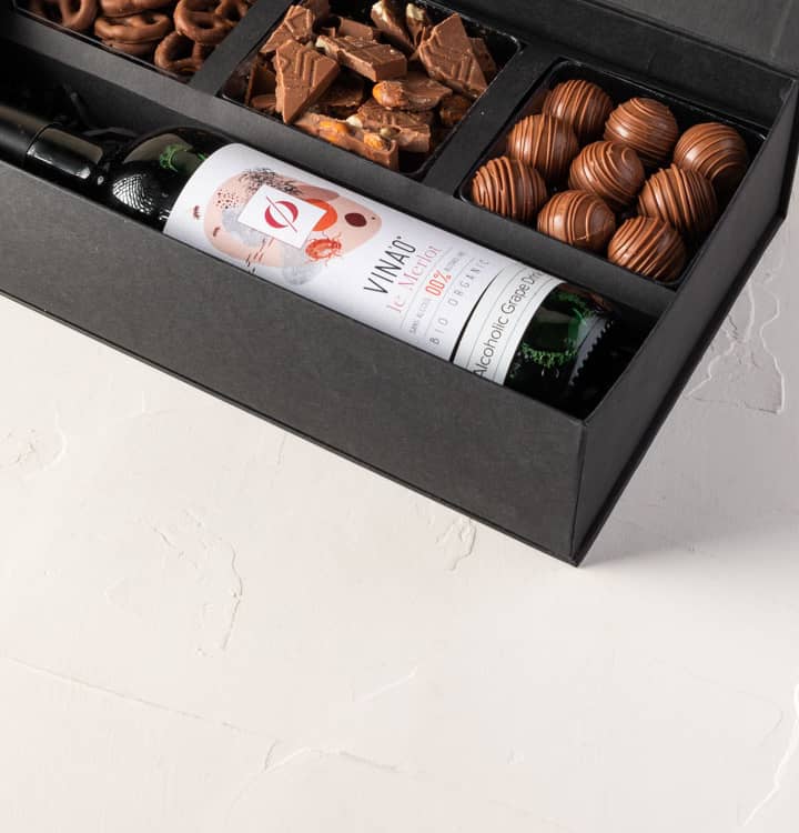 Father's Day Non-Alcoholic Wine Gift Set view 3