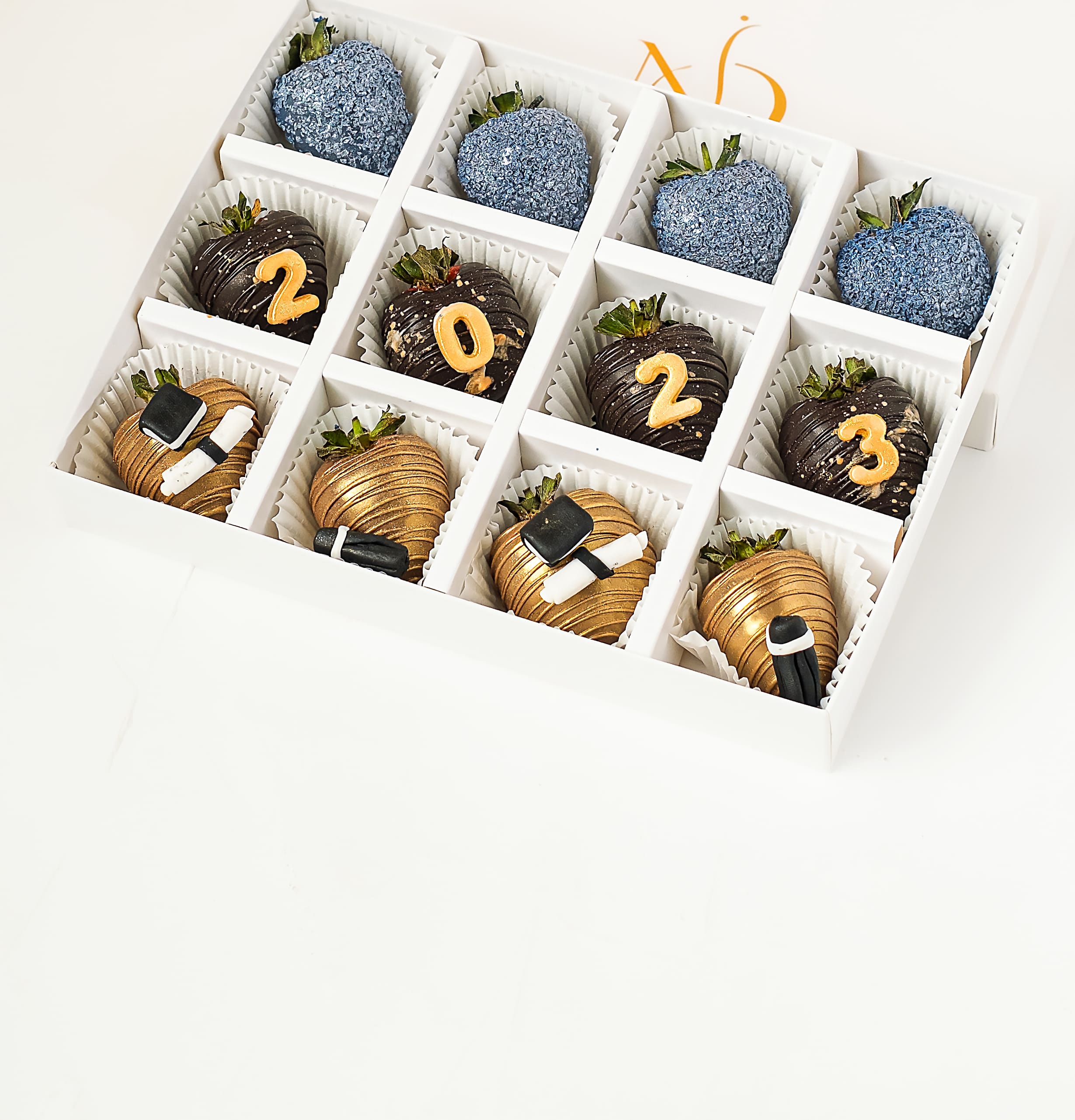 Grad 2023 Chocolate Covered Strawberries by NJD view 3