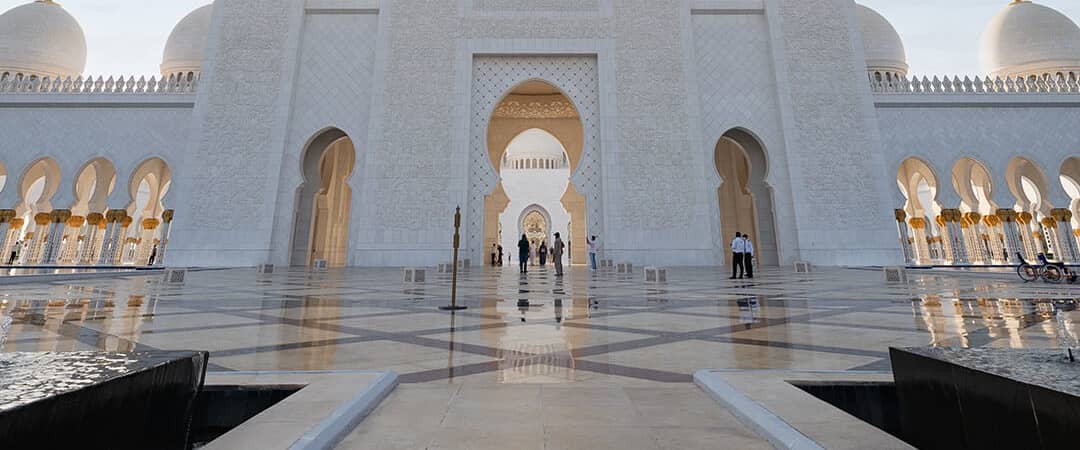 Sheikh Zayed Mosque view 3