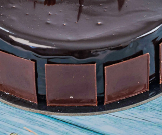 Dark chocolate cake2 view 3