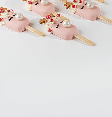 Pretty Reindeer Cakesicles by NJD view 3
