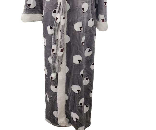 Women's robe 1 view 3