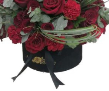 Red roses box with mix flowers and leaves N view 3
